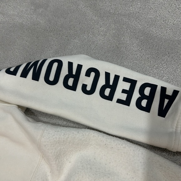 Kid Abercrombie Hoodie - Picture 5 of 6